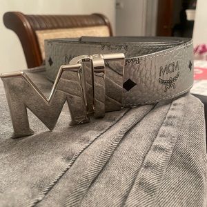 Men’s MCM belt